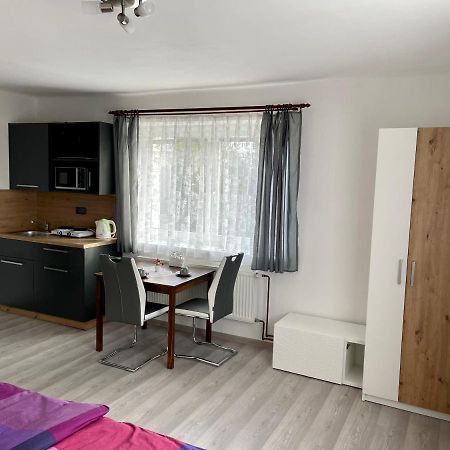 Apartmany Marjanka Jenisovice  Екстер'єр фото